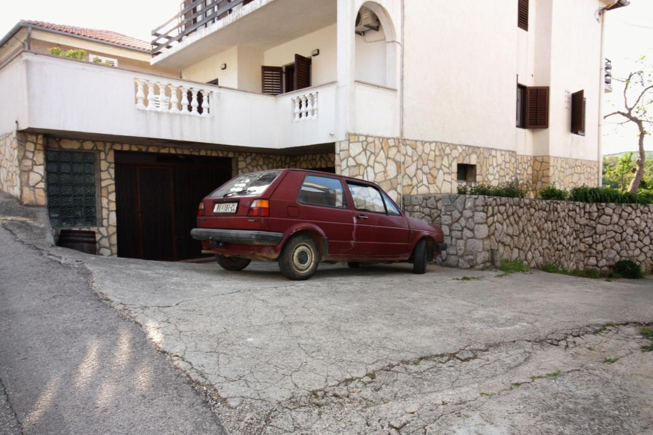 Apartments And Rooms With Parking Space Vrbnik, Krk - 5301 Exterior foto