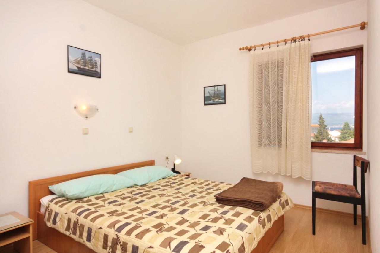 Apartments And Rooms With Parking Space Vrbnik, Krk - 5301 Exterior foto